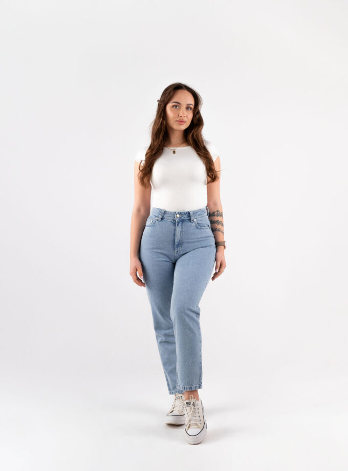 jeansy wąskie w talii