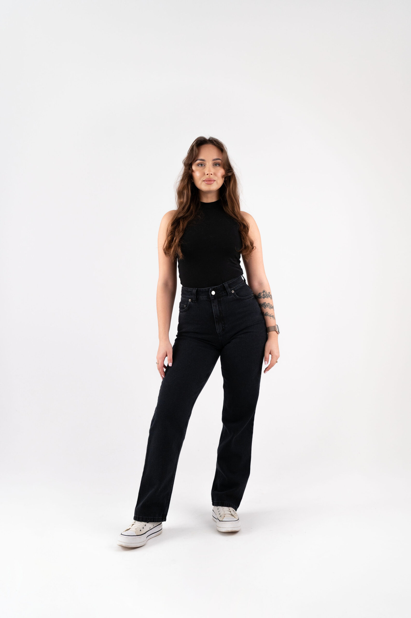 jeansy wąskie w talii