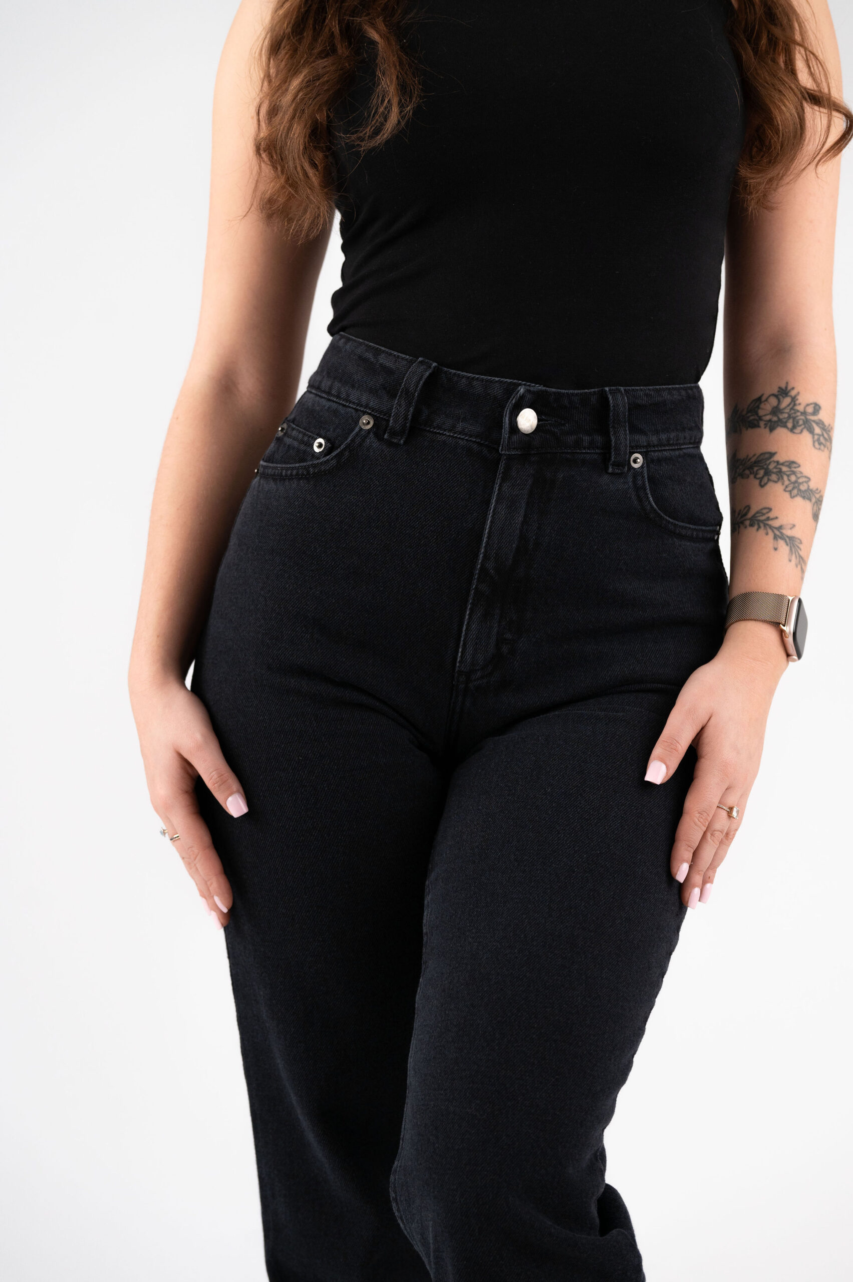 jeansy wąskie w talii