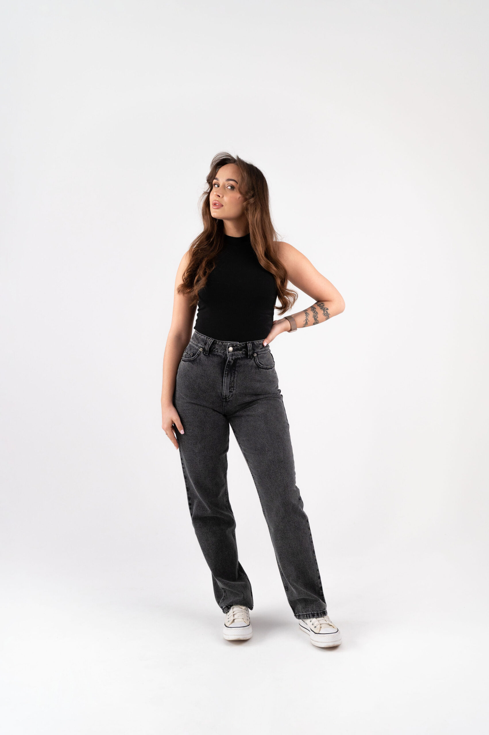 jeansy wąskie w talii