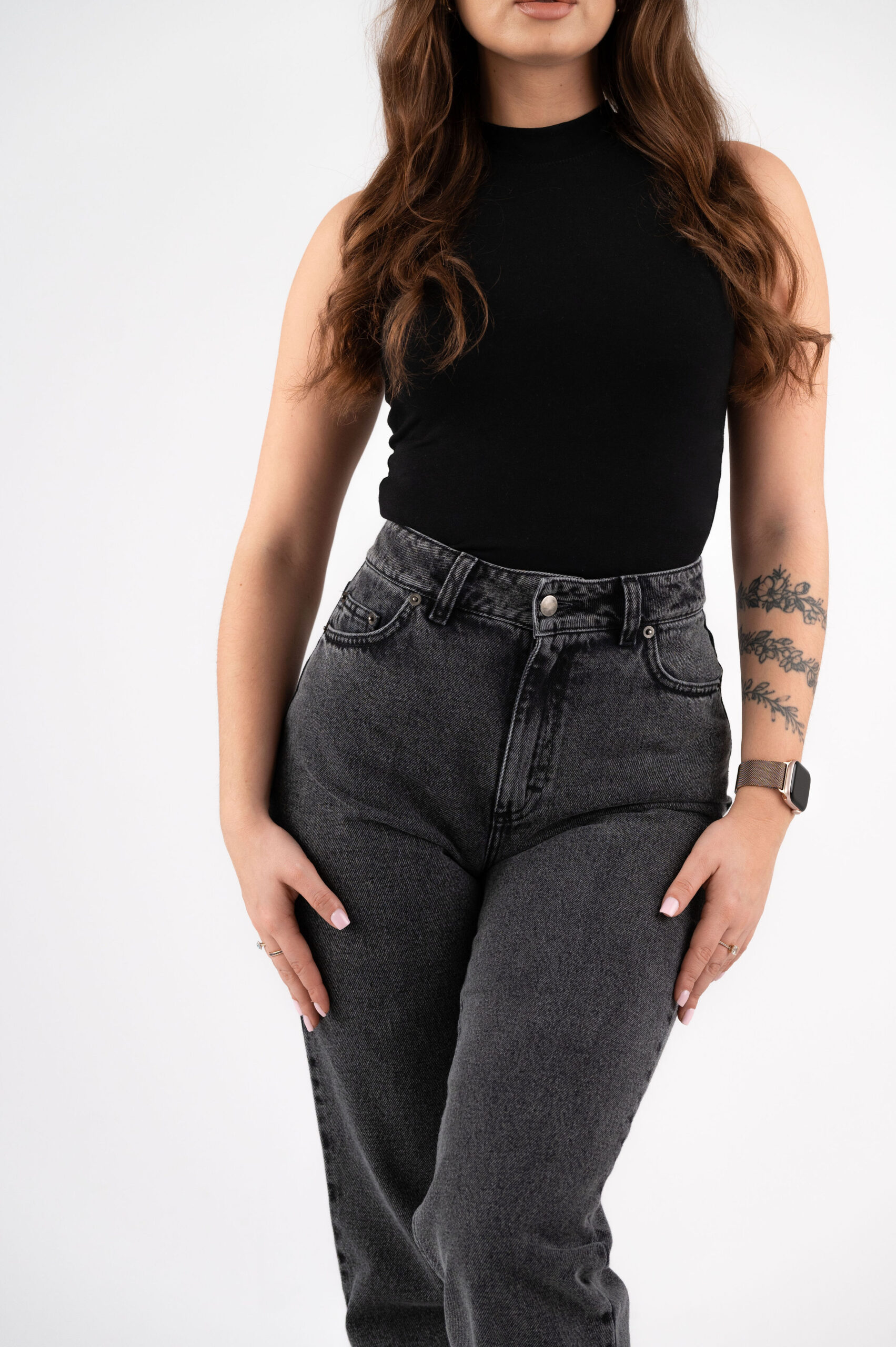 jeansy wąskie w talii