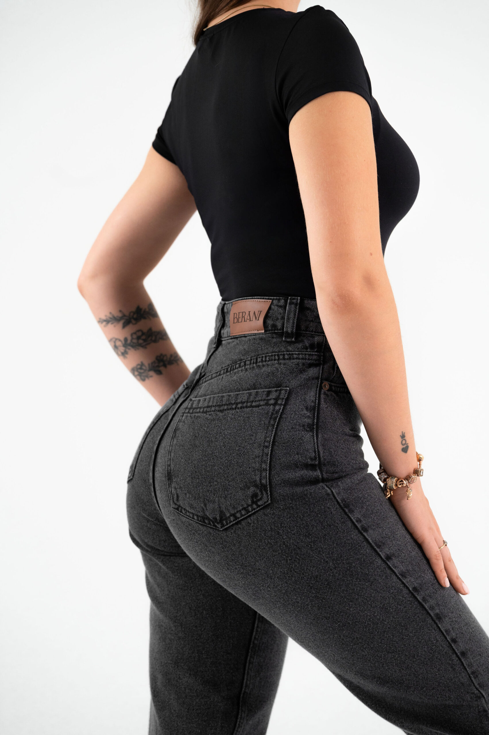 jeansy wąskie w talii