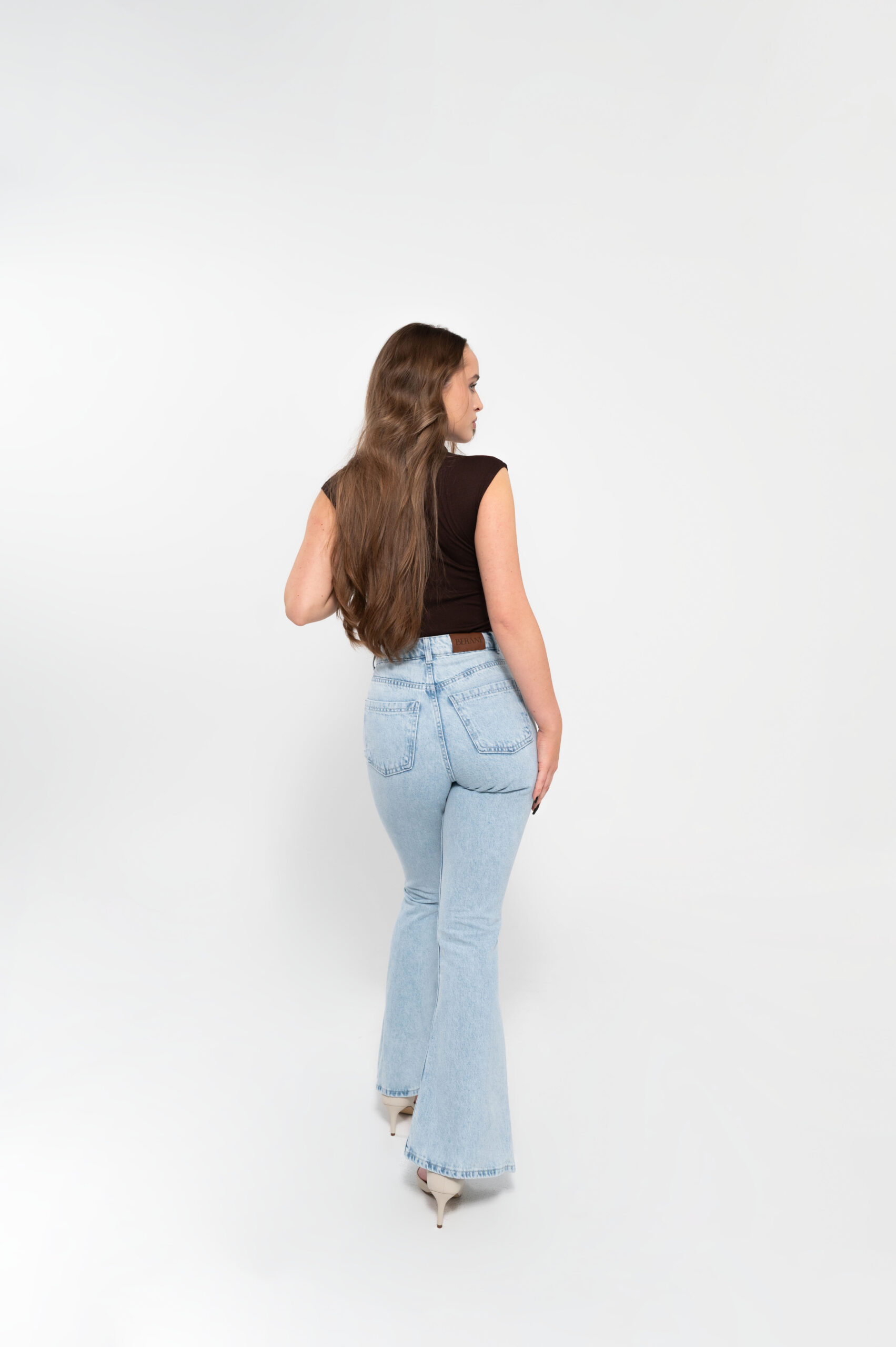 flare jeans light blue - obrazek 4