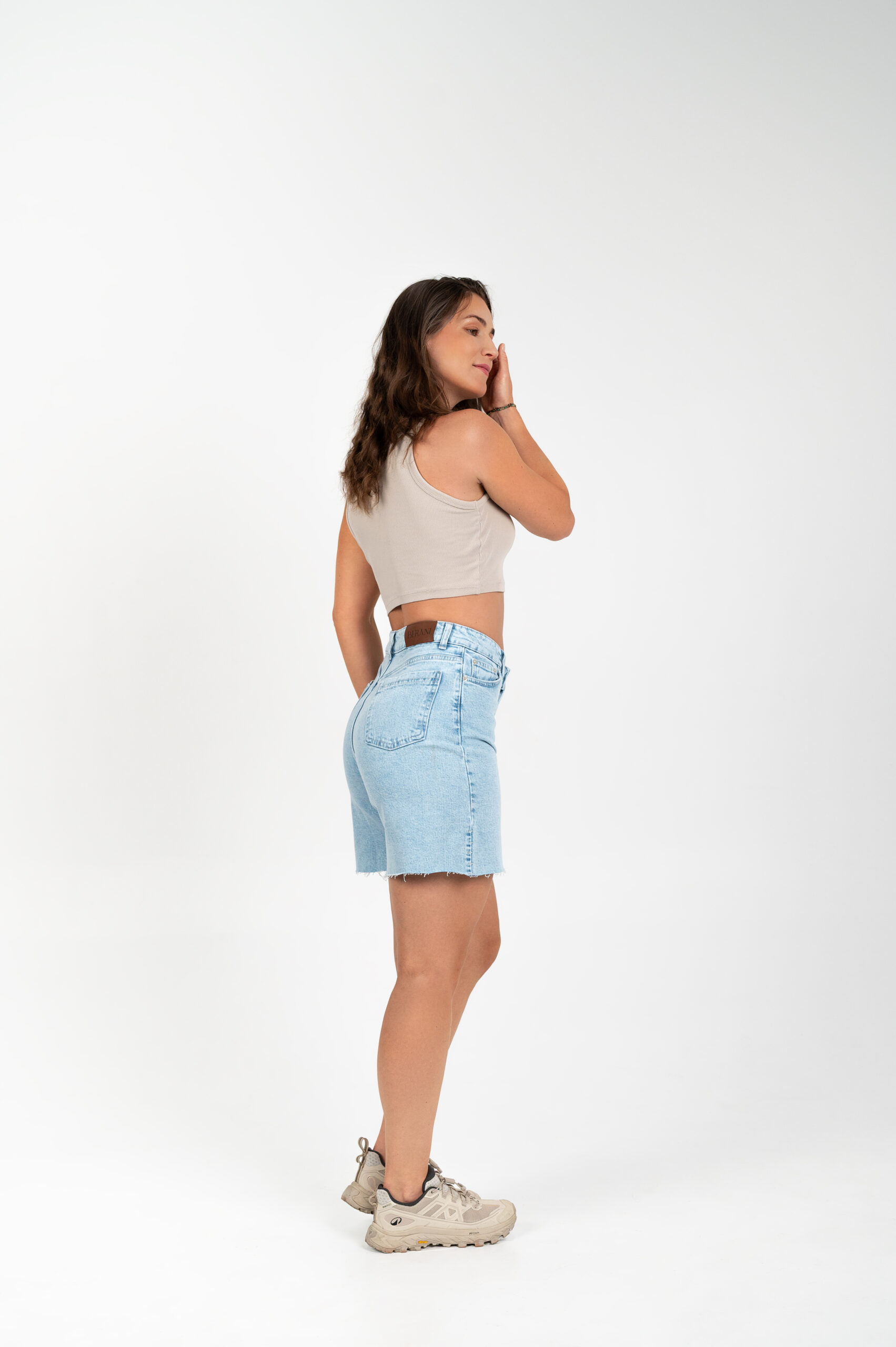 Relaxed Denim Shorts Pale Blue - obrazek 2